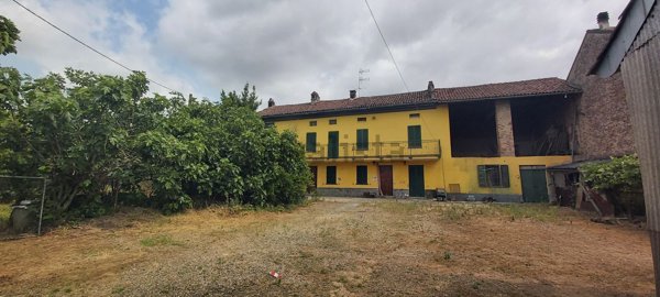 casa indipendente in vendita a Quargnento