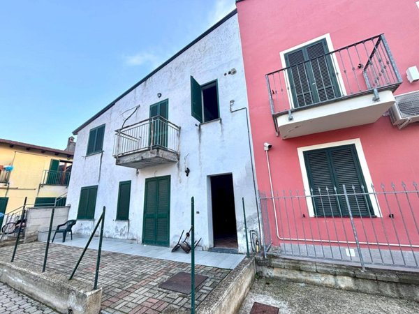 casa indipendente in vendita a Quargnento