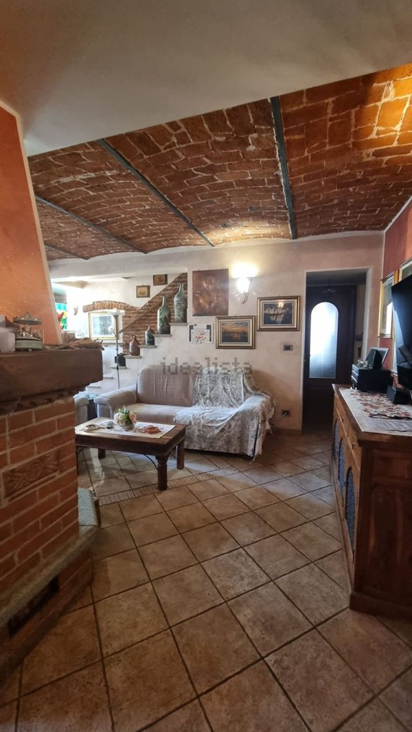 casa semindipendente in vendita a Quargnento