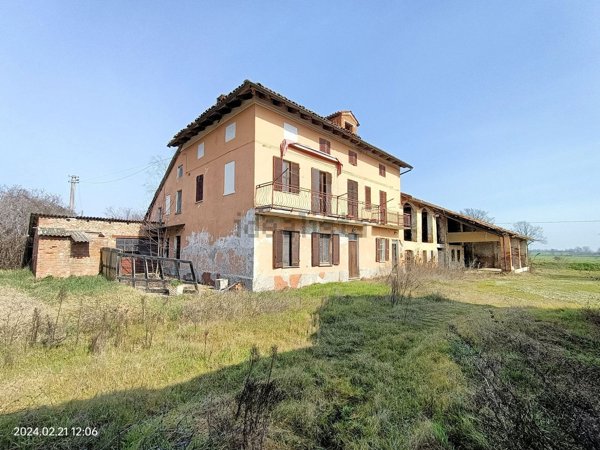 casale in vendita a Quargnento