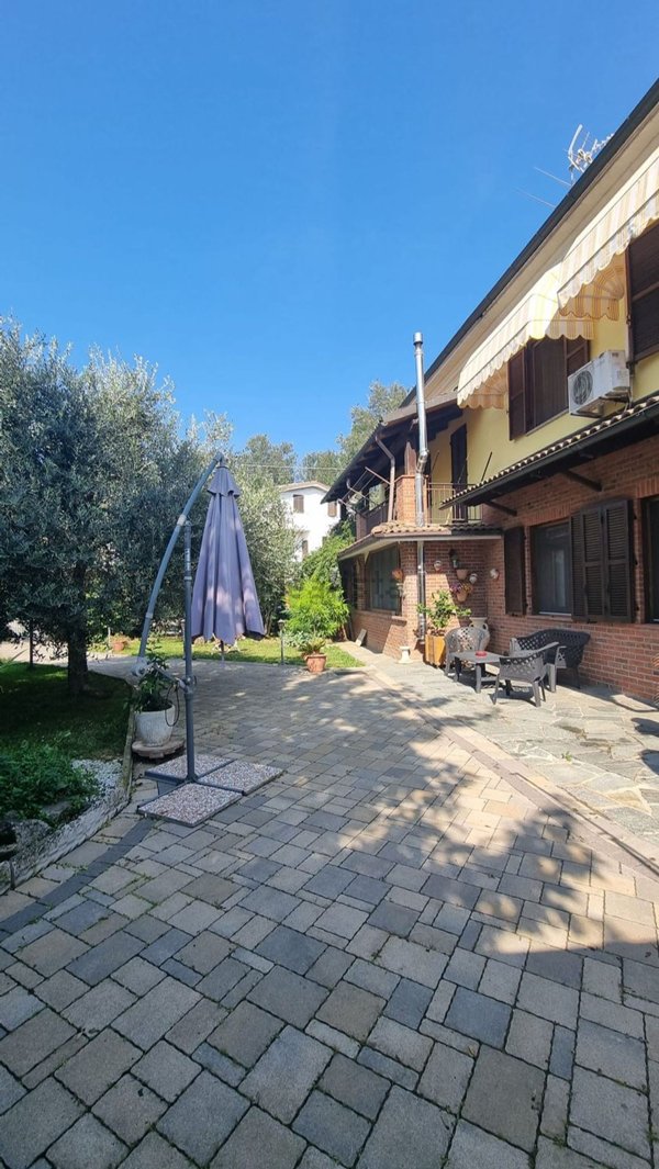 casa semindipendente in vendita a Quargnento