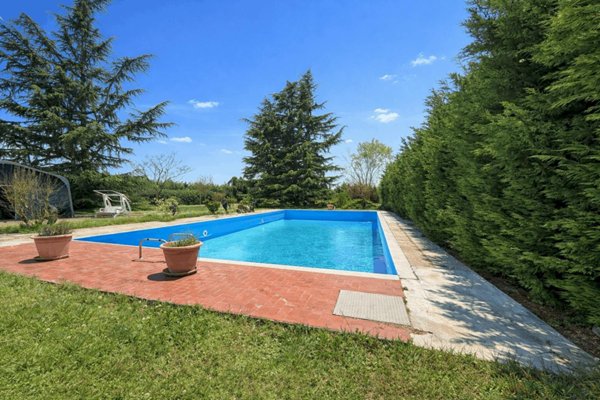 casa indipendente in vendita a Quargnento