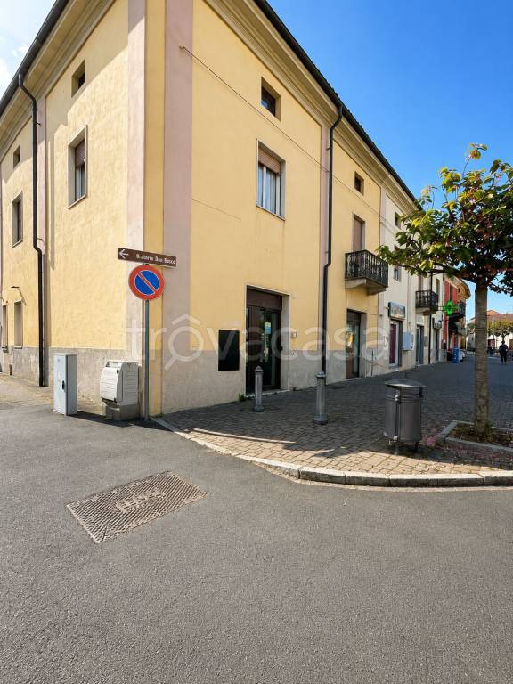 negozio in vendita a Quargnento