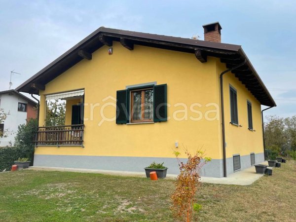 casa indipendente in vendita a Quattordio