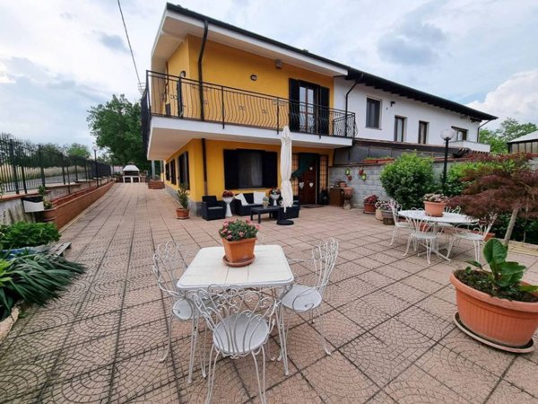 casa indipendente in vendita a Quattordio