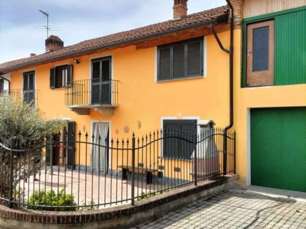 casa indipendente in vendita a Quattordio in zona Piepasso