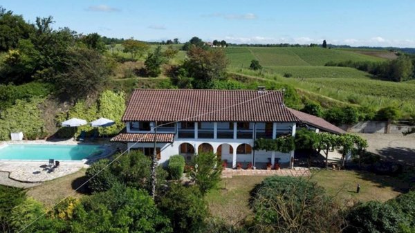 casa indipendente in vendita a Quattordio in zona Serra