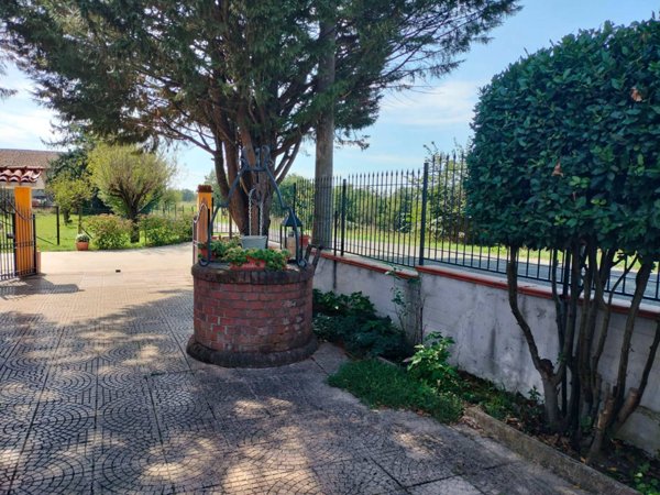 casa indipendente in vendita a Quattordio