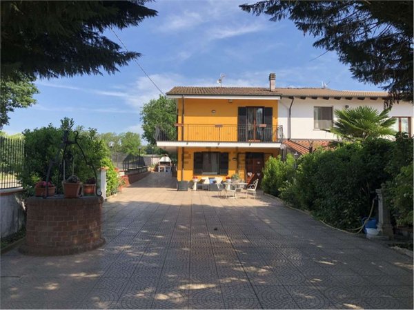 casa indipendente in vendita a Quattordio