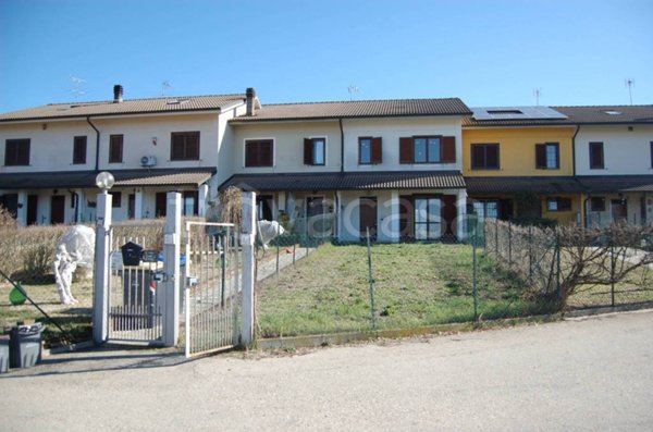 casa indipendente in vendita a Quattordio
