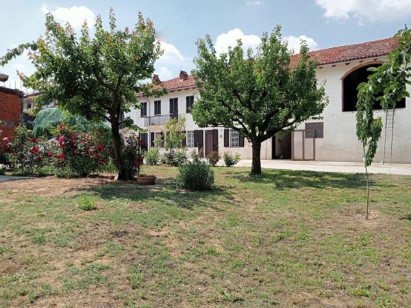 casa indipendente in vendita a Quattordio