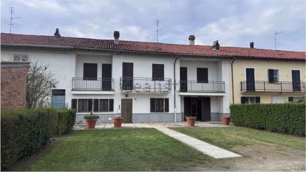 casa indipendente in vendita a Quattordio in zona Serra