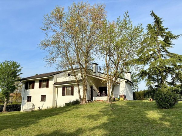 casa indipendente in vendita a Quattordio