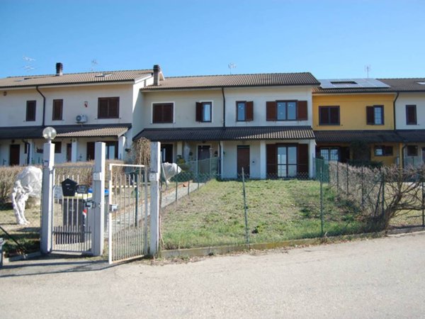 casa indipendente in vendita a Quattordio