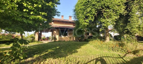 casa indipendente in vendita a Quattordio in zona Serra