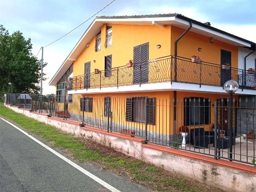 casa indipendente in vendita a Quattordio in zona Serra