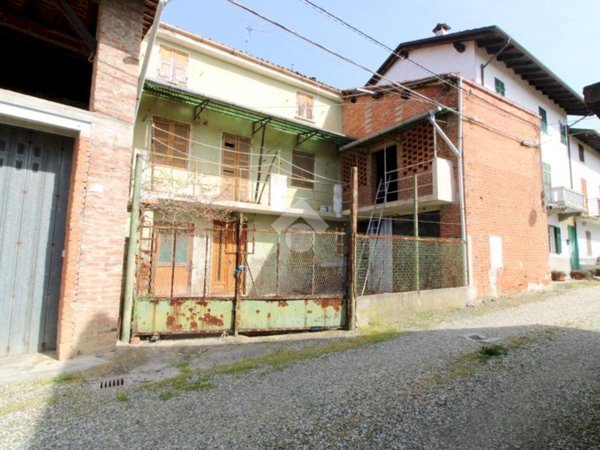 casa indipendente in vendita a Rivalta Bormida