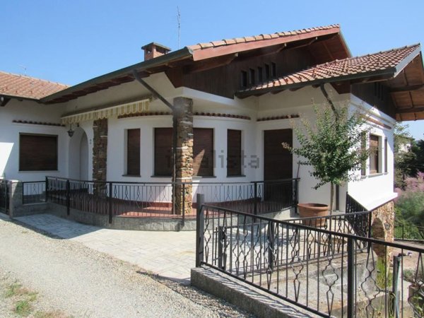 casa indipendente in vendita a Rivalta Bormida