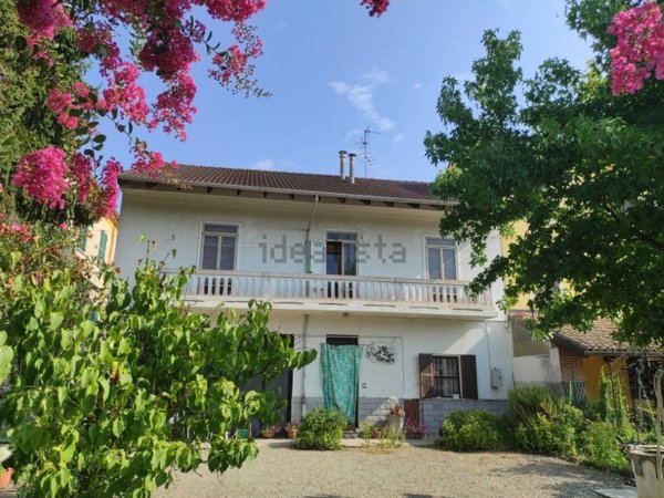 casa indipendente in vendita a Rivalta Bormida