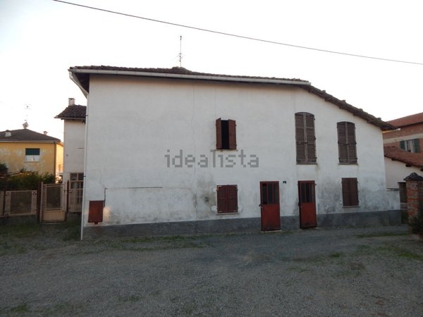 casale in vendita a Rivalta Bormida