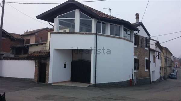 casa semindipendente in vendita a Rivarone