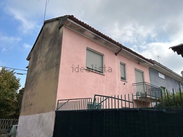 appartamento in vendita a Rivarone