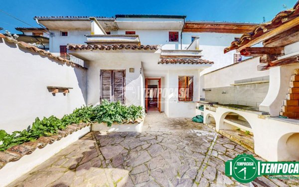 casa indipendente in vendita a Rivarone