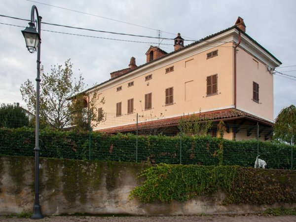 casa indipendente in vendita a Rivarone