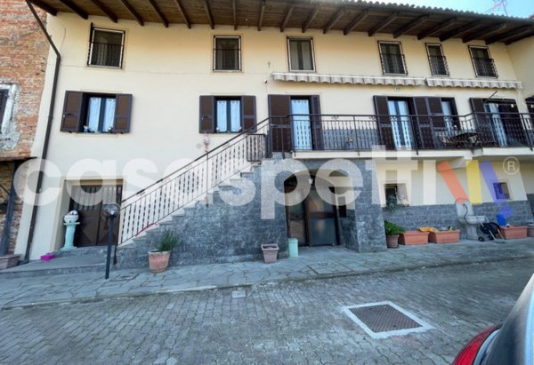 casa indipendente in vendita a Rivarone