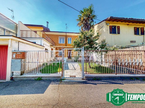 casa indipendente in vendita a Rivarone