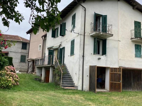 casa indipendente in vendita a Roccaforte Ligure