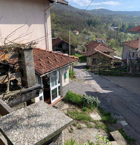 casa indipendente in vendita a Roccaforte Ligure in zona Camere Vecchie