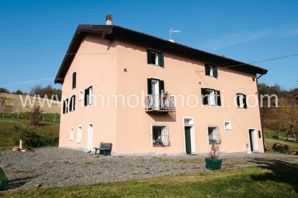 casa indipendente in vendita a Rocca Grimalda