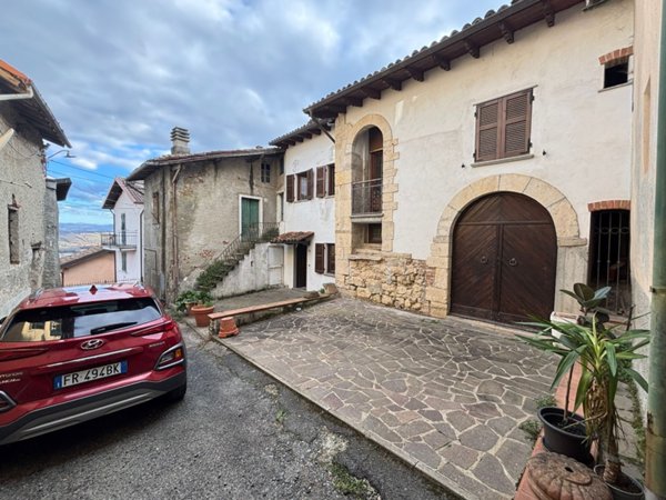 casa indipendente in vendita a Rocca Grimalda