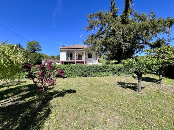 casa indipendente in vendita a Rocca Grimalda