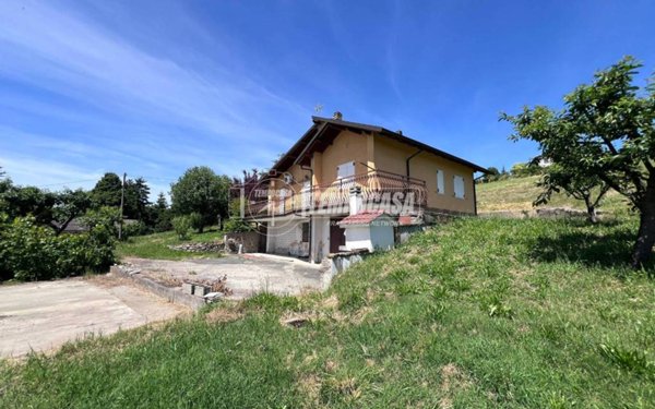 casa indipendente in vendita a Rocca Grimalda