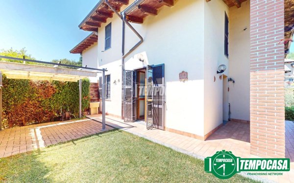 casa indipendente in vendita a Rocca Grimalda