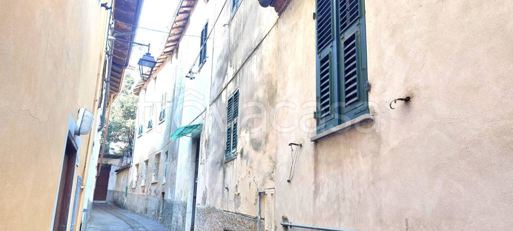 casa indipendente in vendita a Rocca Grimalda