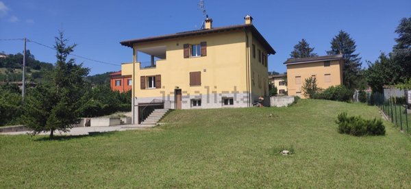 casa indipendente in vendita a Rocca Grimalda