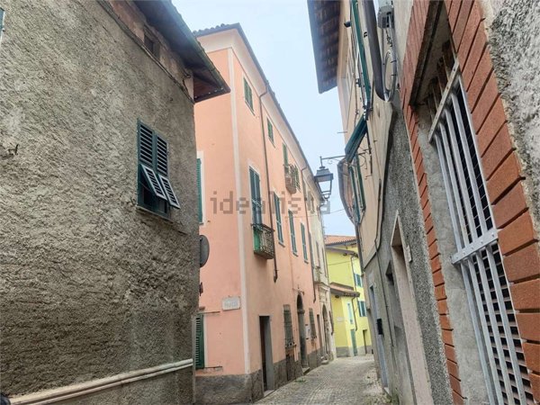 casa indipendente in vendita a Rocca Grimalda