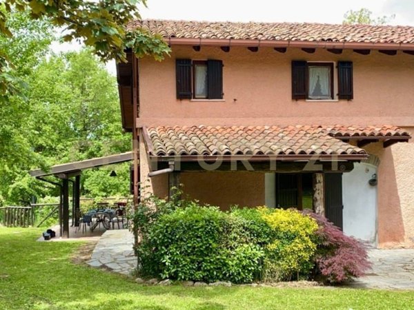 casa indipendente in vendita a Rocca Grimalda