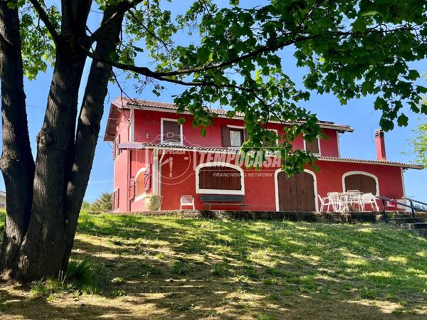 casa indipendente in vendita a Rocca Grimalda