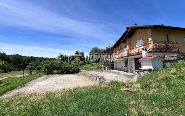 casa indipendente in vendita a Rocca Grimalda