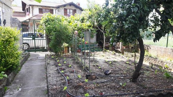 casa semindipendente in vendita a Rocchetta Ligure