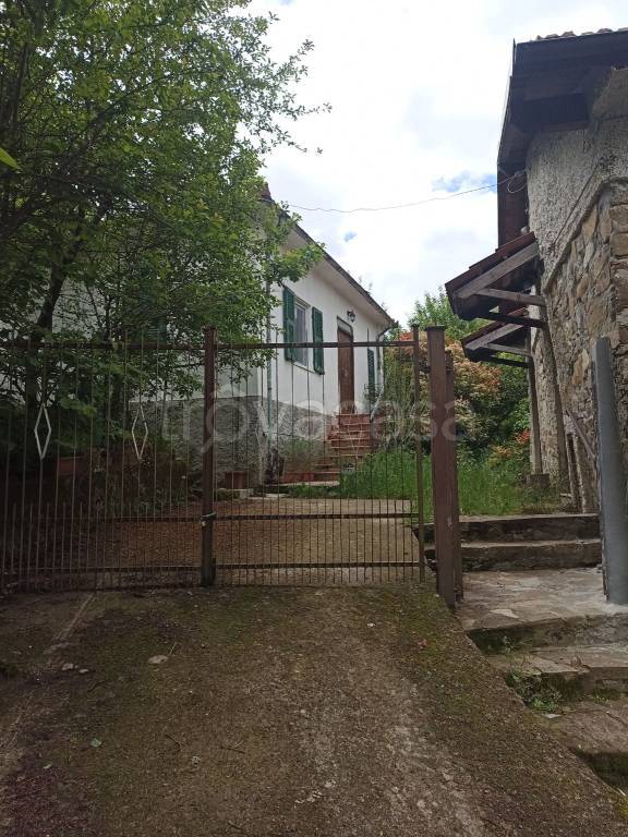 casa indipendente in vendita a Rocchetta Ligure