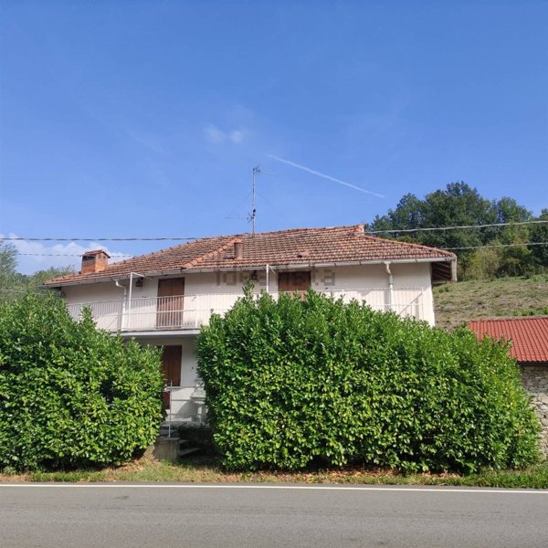 casa semindipendente in vendita a Rocchetta Ligure