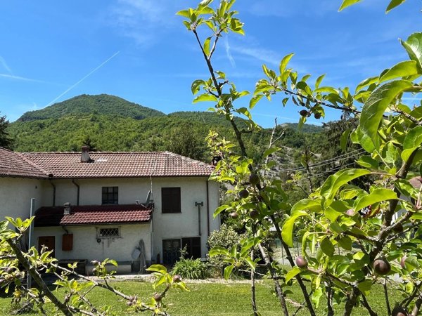 casa indipendente in vendita a Rocchetta Ligure in zona Pagliaro Superiore