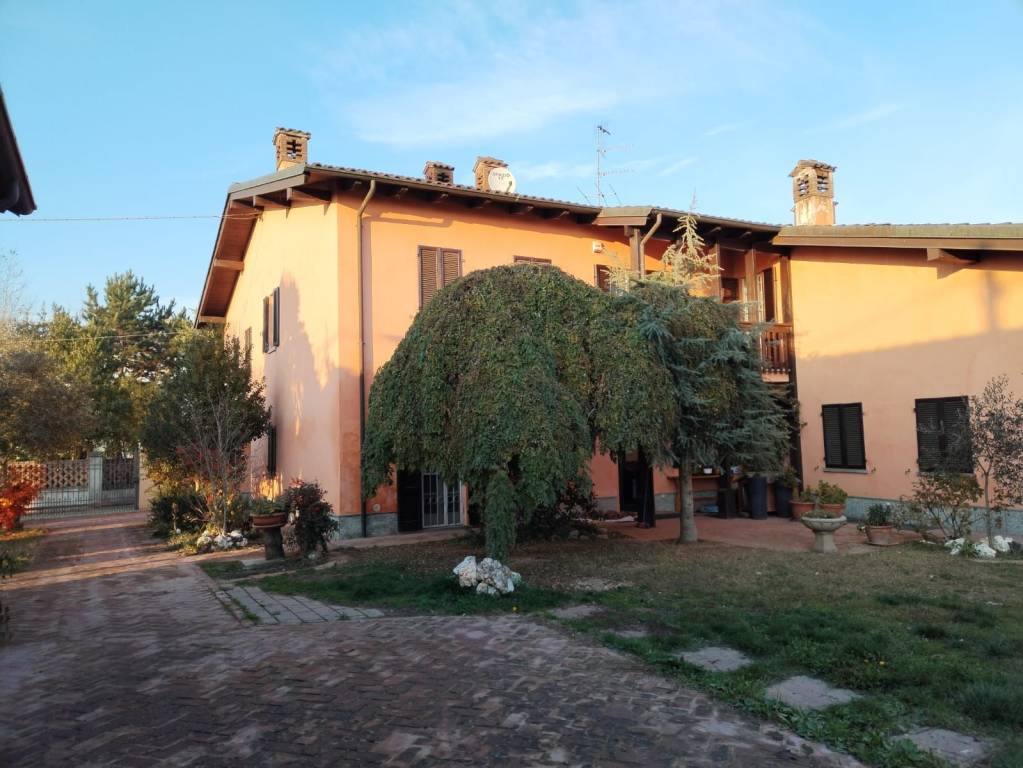 casa indipendente in vendita a Rosignano Monferrato