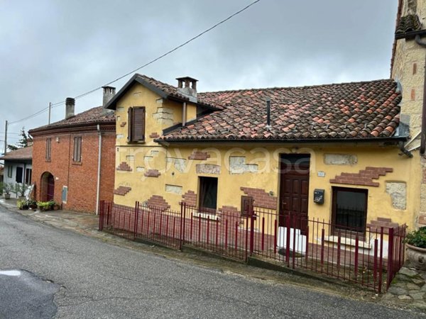 casa indipendente in vendita a Rosignano Monferrato