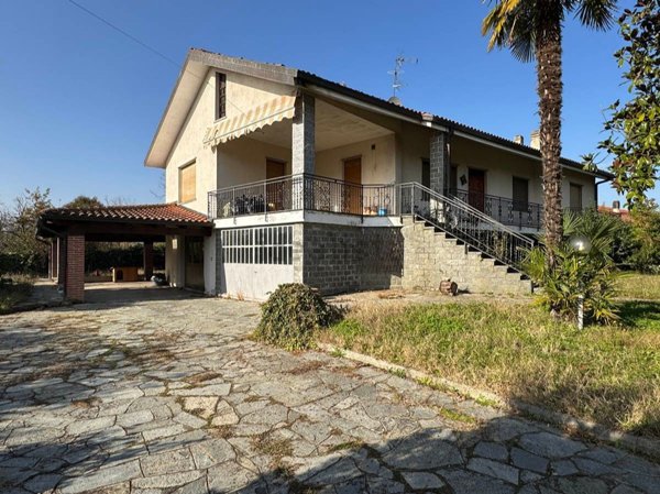 casa indipendente in vendita a Rosignano Monferrato